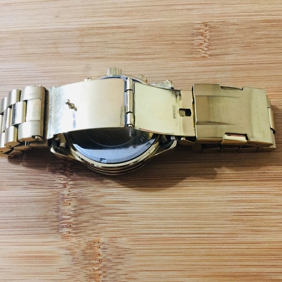 MICHAEL KORS IMPRESSIVE MENS WATCH - Picture 4 of 5